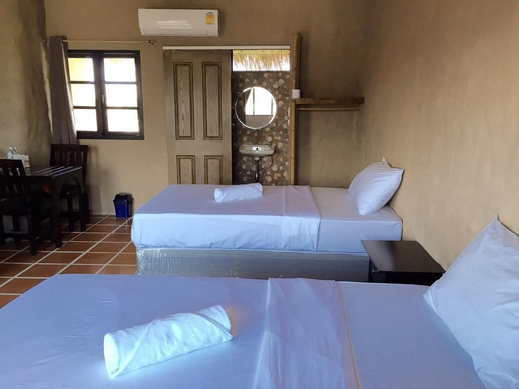 Korawan Garden View Hotel Hua Hin Room photo